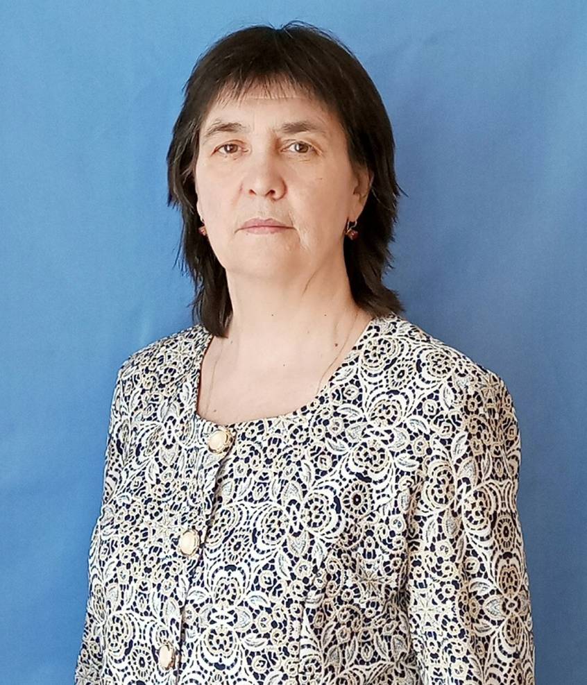 Попова Елена Николаевна.